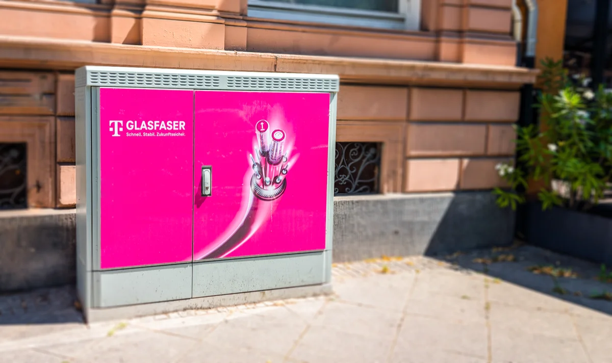 Glasfaser-Kasten von der Telekom