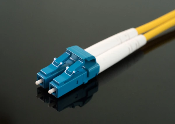 Glasfaser-Stecker